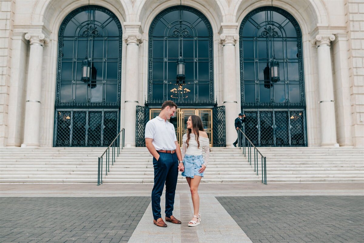 DETROIT-WEDDING-PHOTOGRAPHER-CAPTURED-BY-KELSEY-DIA-ENGAGEMENT-SESSION-GM-152_websize