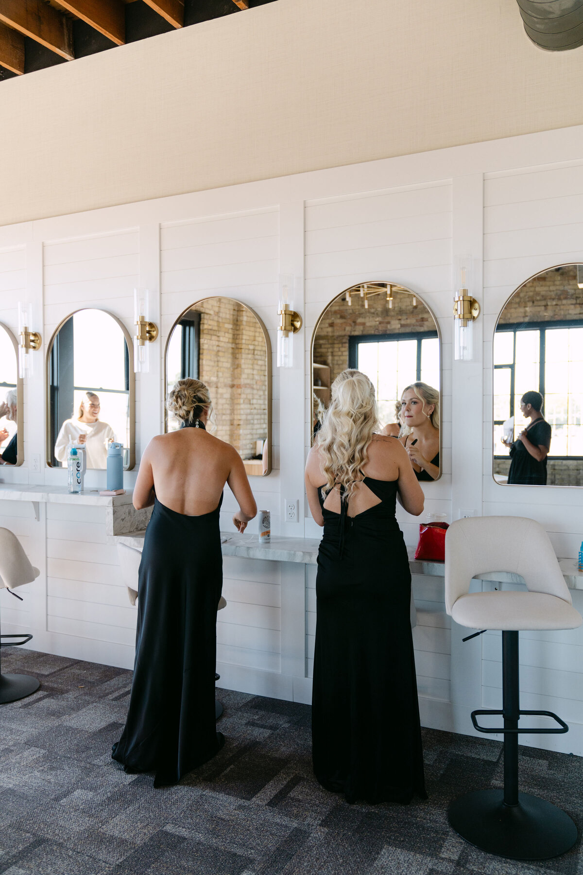 Kendal+Jared_HarvesterSquareWedding_TonyaHjortPhotography-63