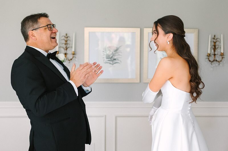 dad-sees-bride-first-time-evansville-wedding11