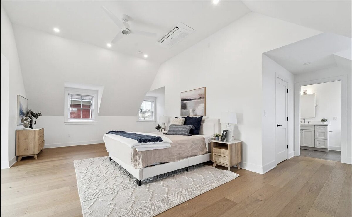 Kelly DeTommaso Elegant Transitions Ambler Unit A - Primary Bedroom 3