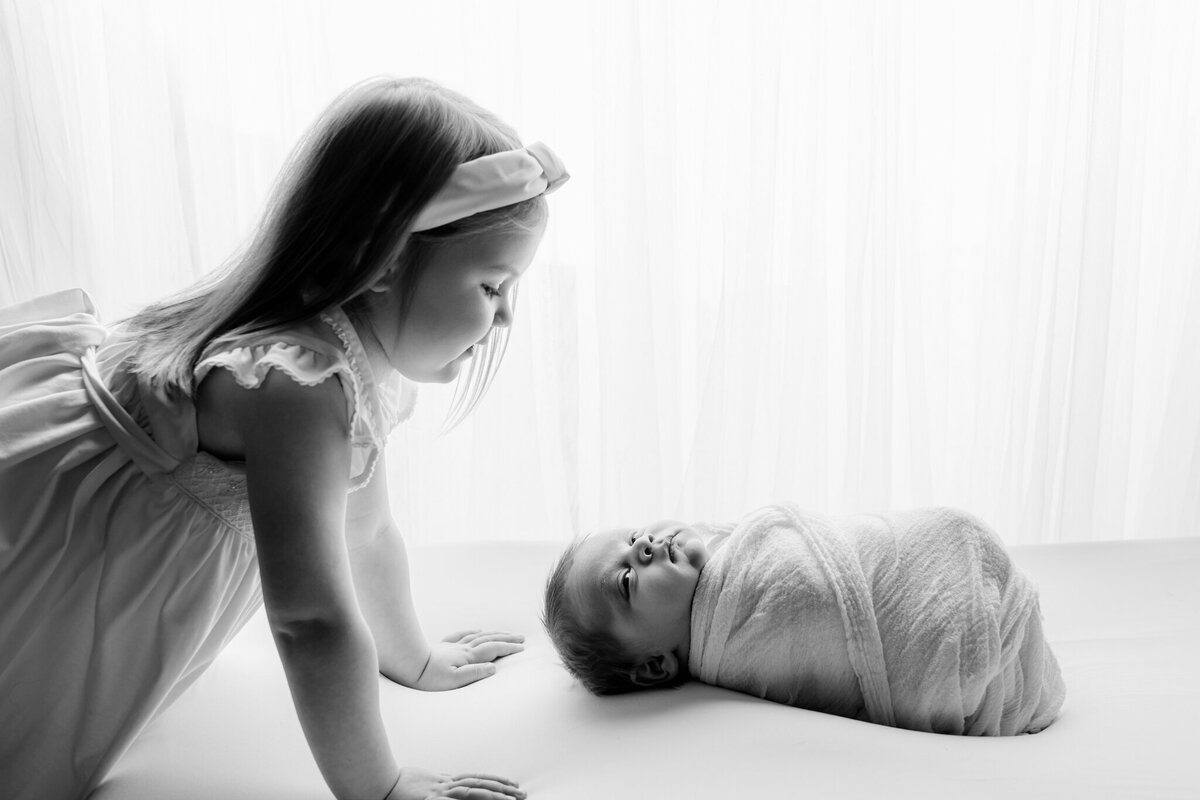 best NWA newborn photographer, newborn photography packages, newborn portrait studio Northwest Arkansas