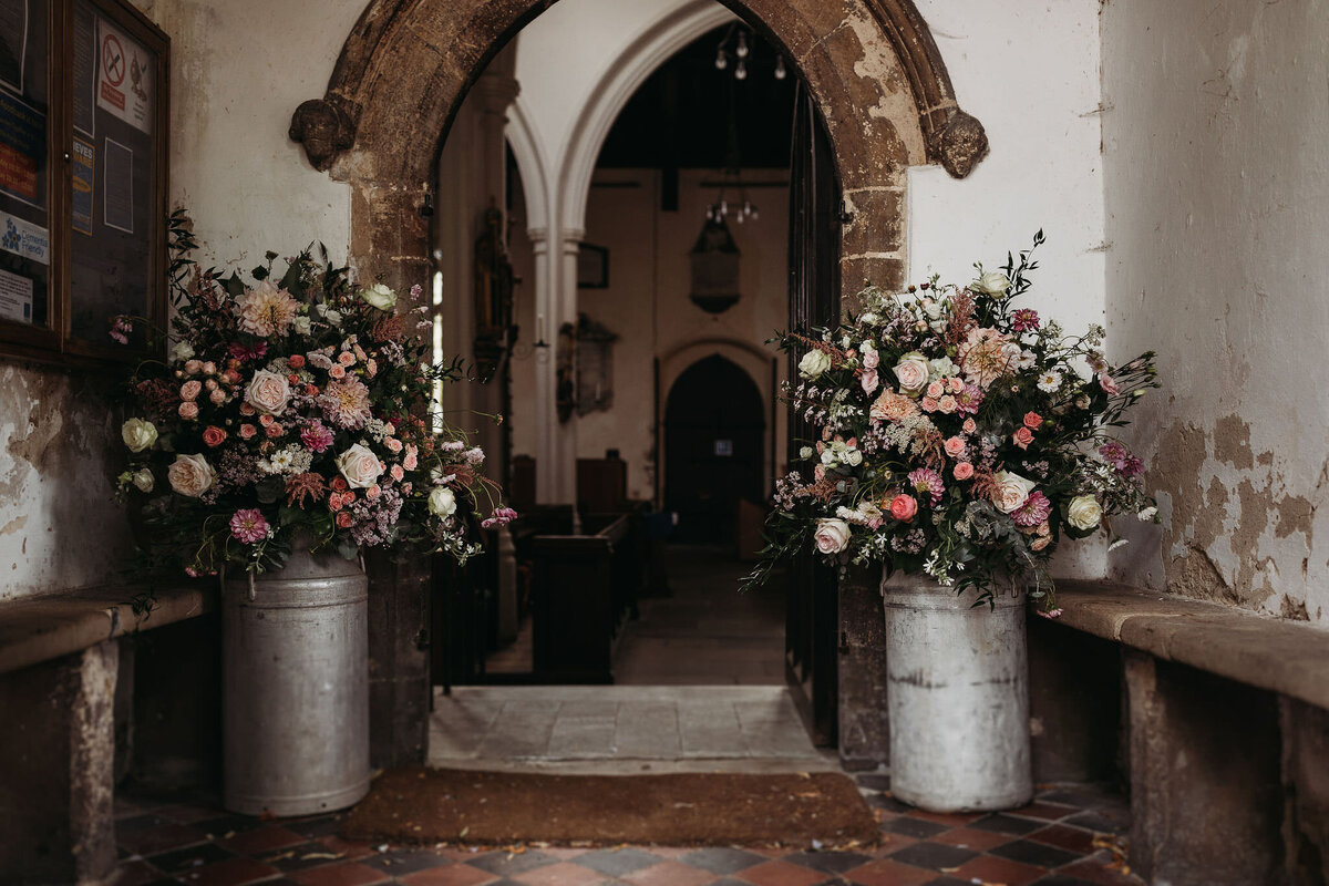 Tasha&JamieWedding-140_ Bespoke wedding flowers st ives cambs