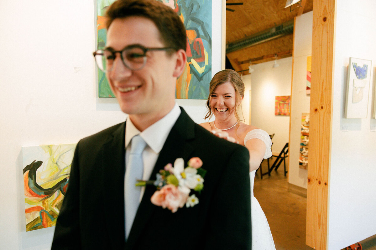 Brooke&PerronWeddingPhotos_GettingReady_AustinWeddingPhotographer_HereafterFilms-81