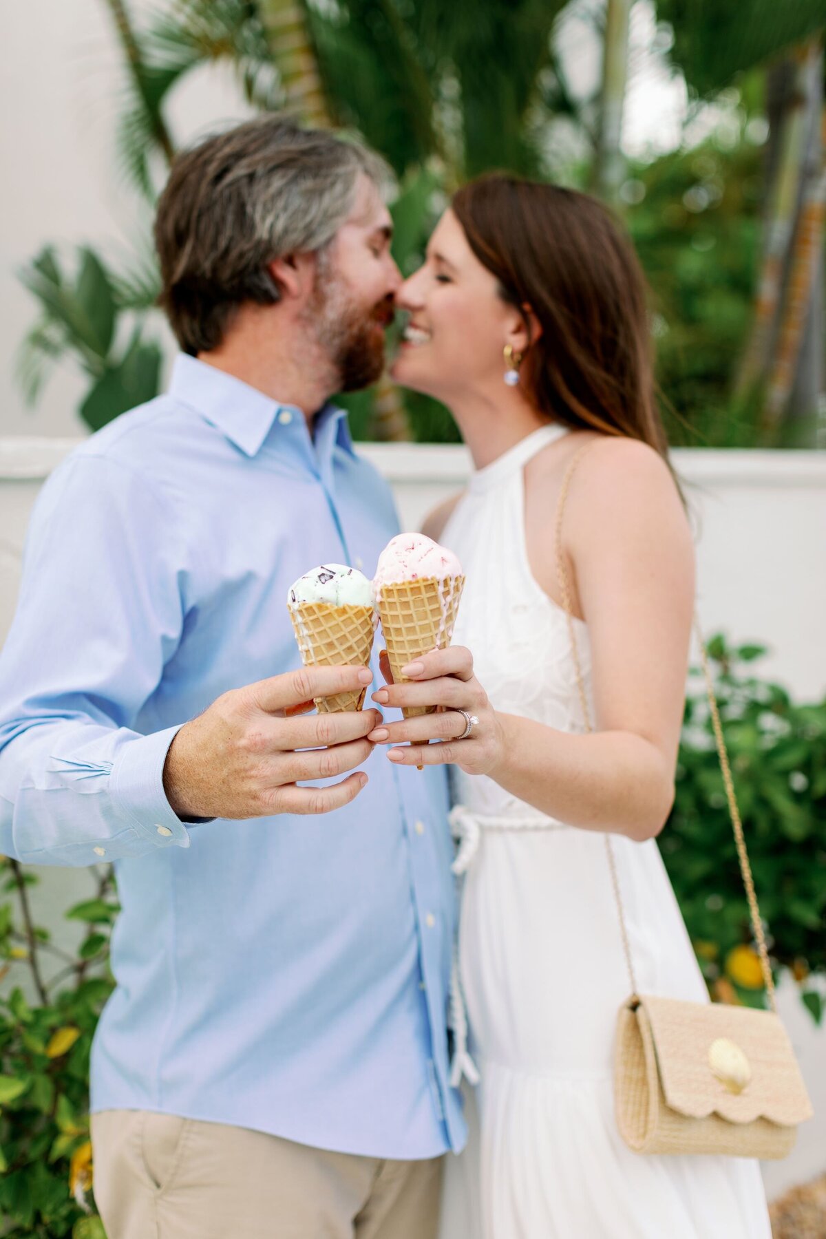 brittany-pannebaker-tampa-florida-destination-wedding-photographer-engagement-gasparillainn-7