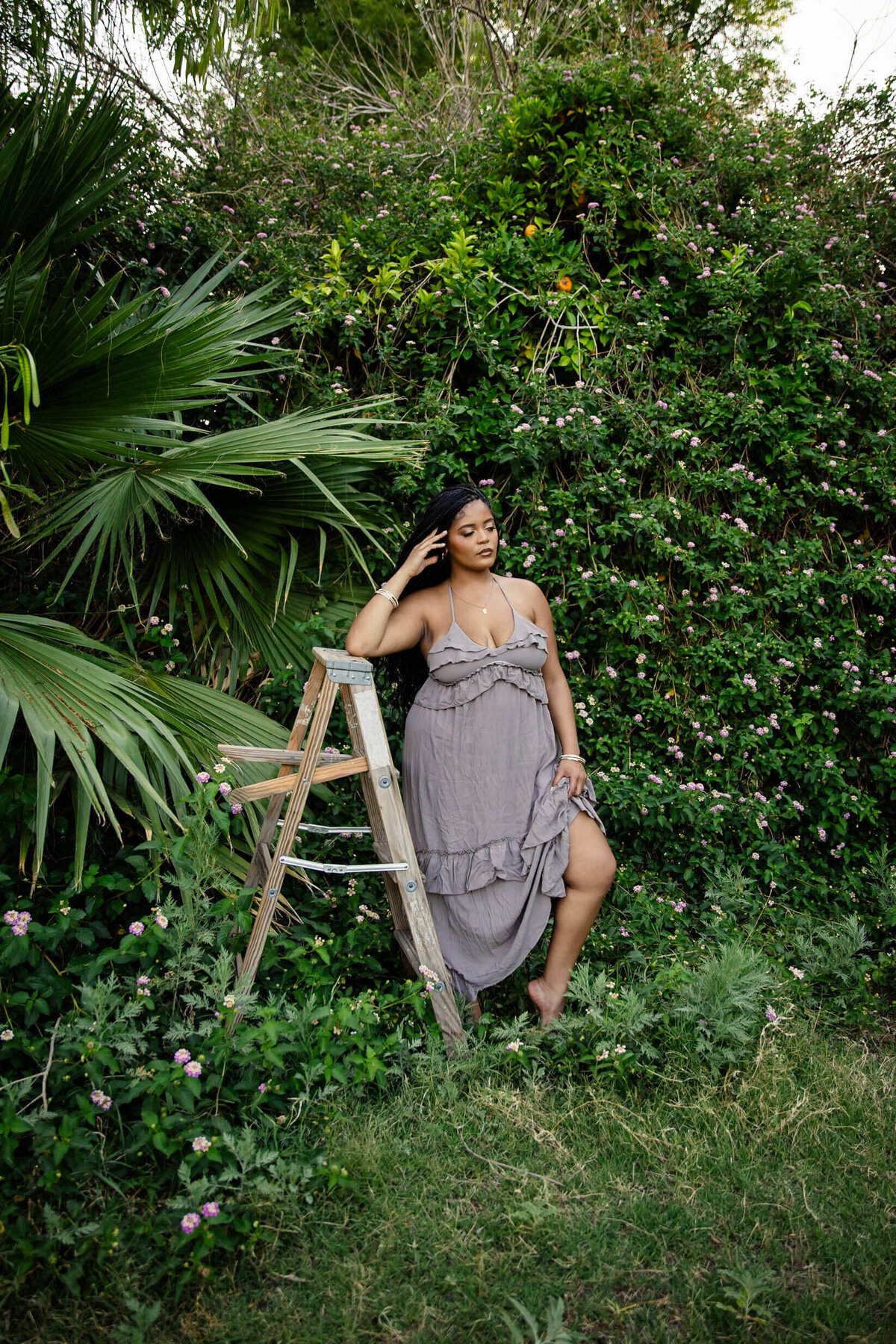 Birthday photos in outdoor studio