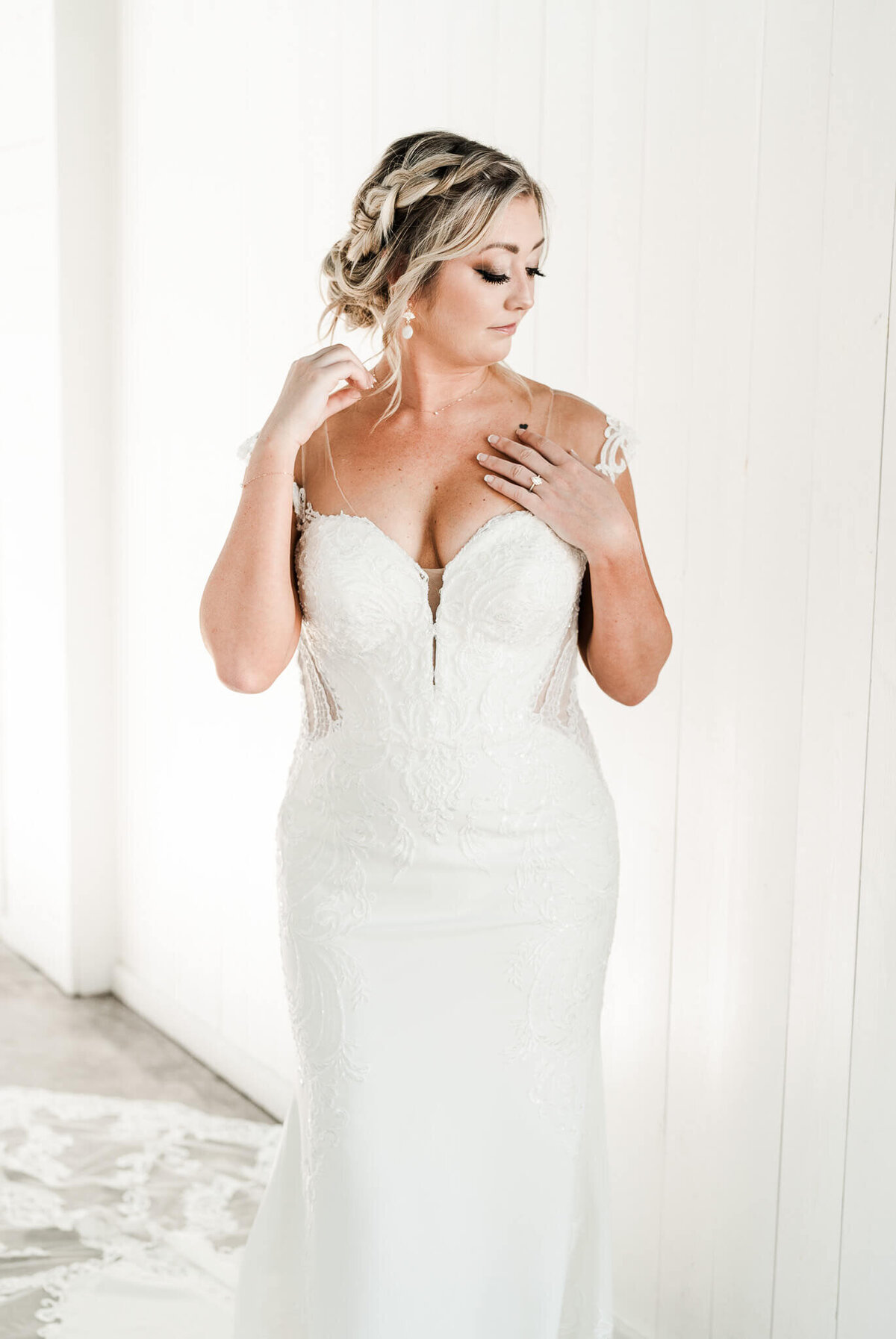 The-Gulf-Florida-Wedding-Photos-Video-Film-Megan-Chase-Bridal-Bride-Getting-Ready-Editorial