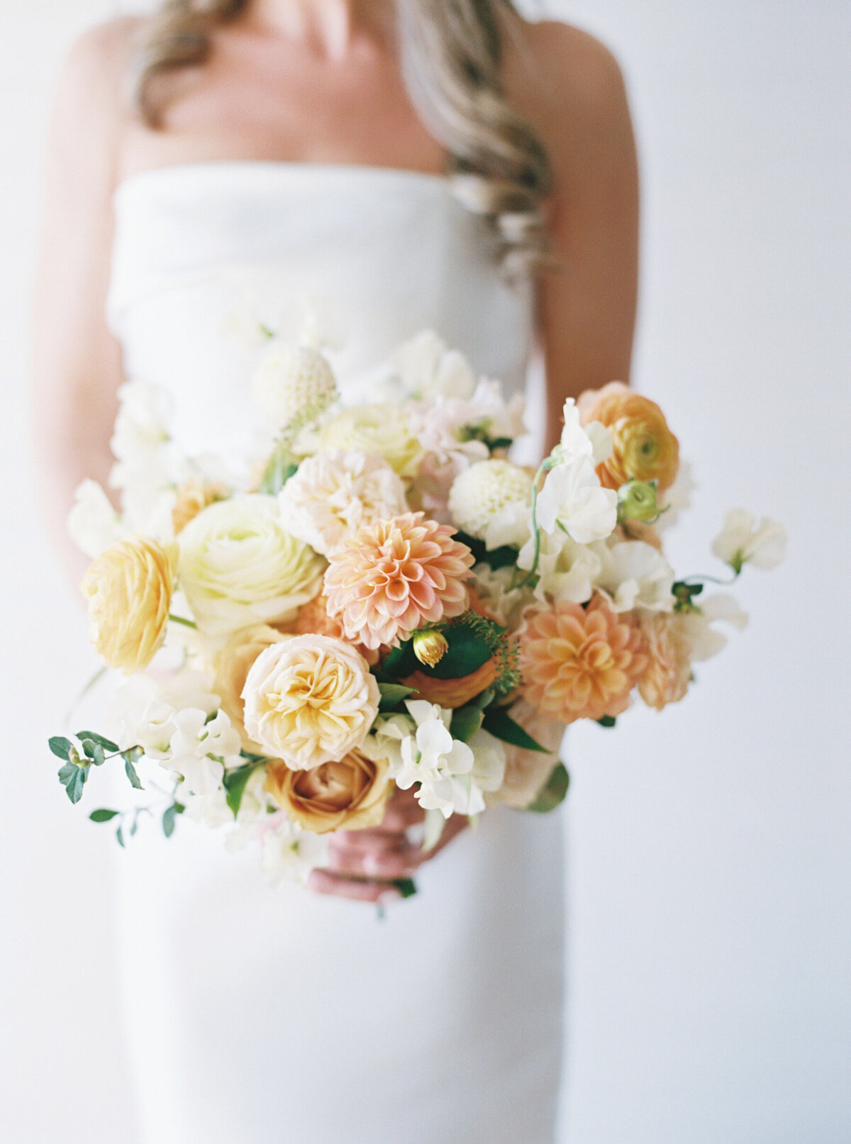 Emily March Photography Wilmington, North Carolina and Destination Wedding Engagement Photographer Heirloom Photography for Memorable Gatherings Light Airy Sentimental Imagery Images Weddings_Castle Hill Inn Wedding - 008