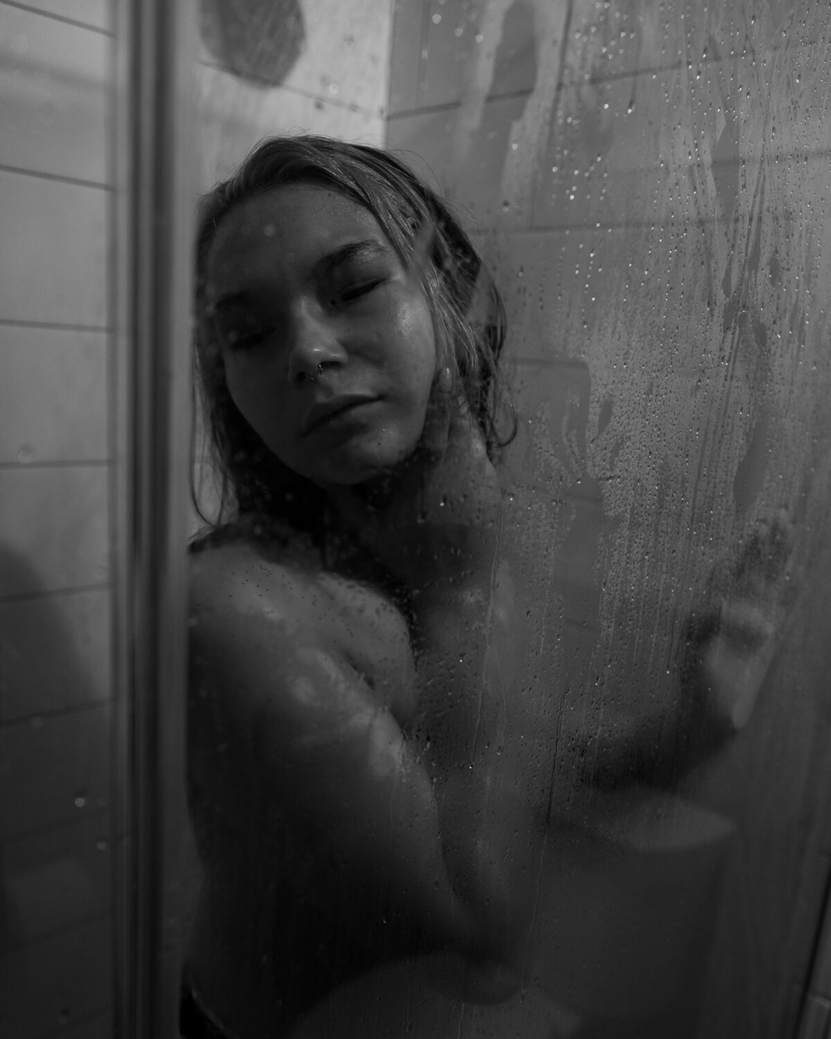 Shower-boudoir-DimensionsPhotography-5039-2
