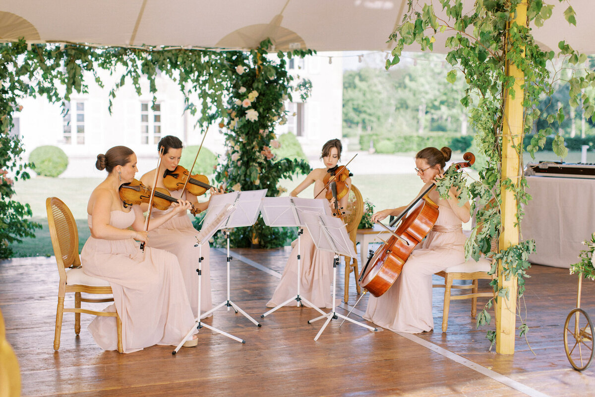 Maïlys Fortune Photography Husband Wife Wedding Weddings Photography France Switzerland Italy Timeless Dreamy Imagery Bilingual French English Destination Weddings Destination Wedding Provence French Riviera Paris Lake Como Tuscany131