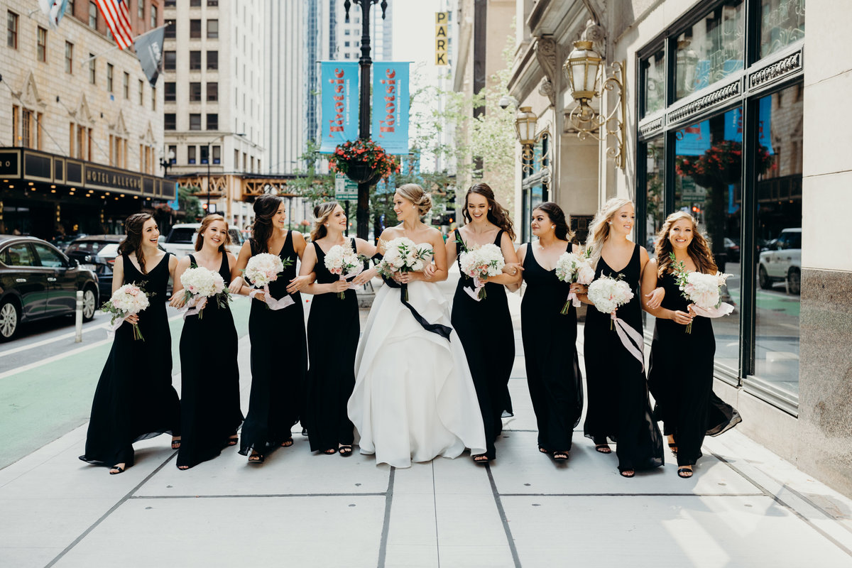 Black Tie Ballroom Kimpton Allegro Chicago Wedding  (9)