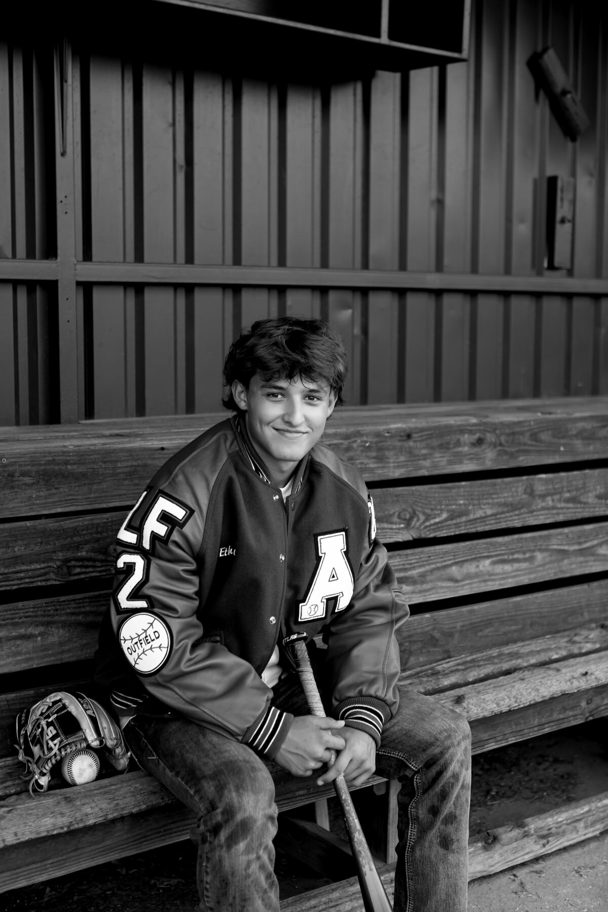 Fort Worth Senior Photographer-1V5A3698-Edit copy bw