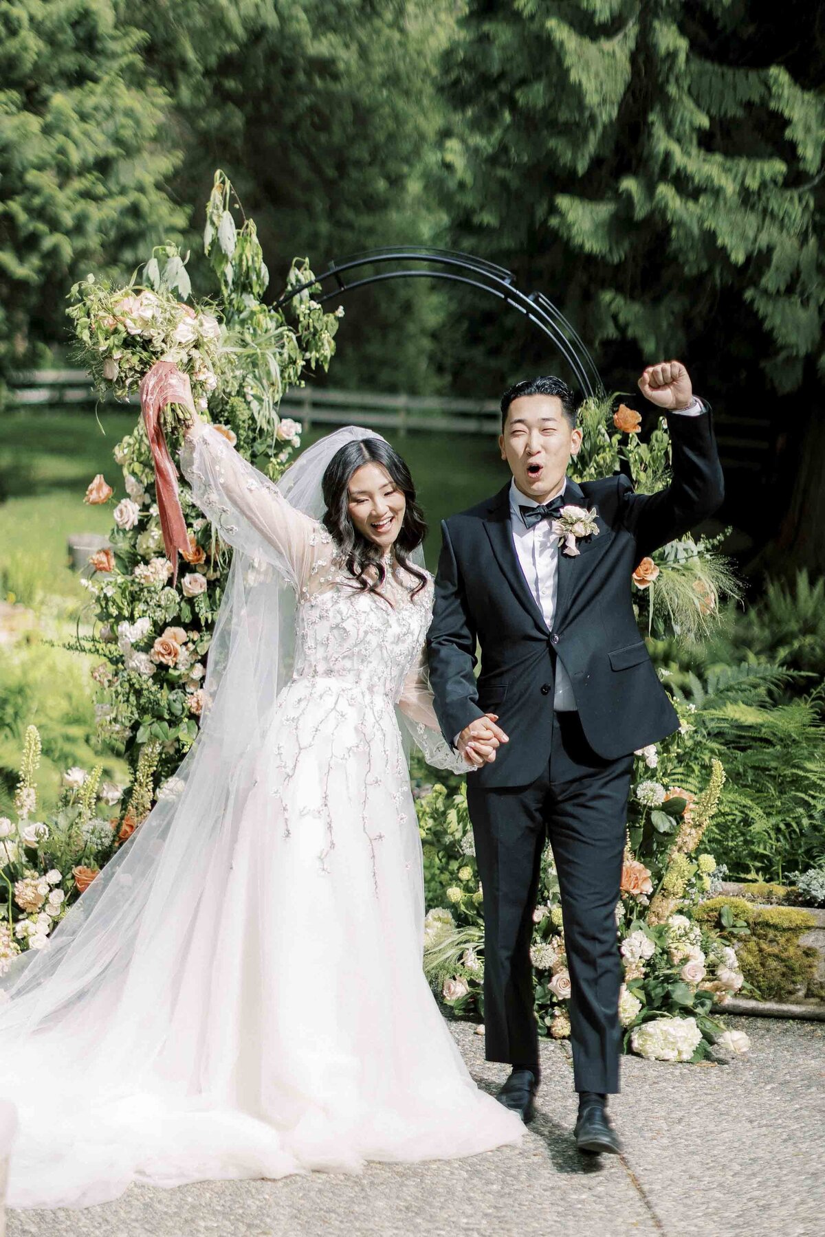 destination wedding photographer seattle Ksenia Vasenev_20240522_0018_1