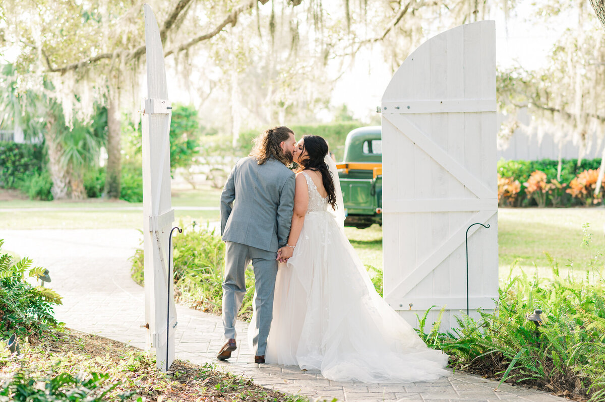 Emily & Ryan Up the Creek Farms Wedding Ceremony | Lisa Marshall Photography