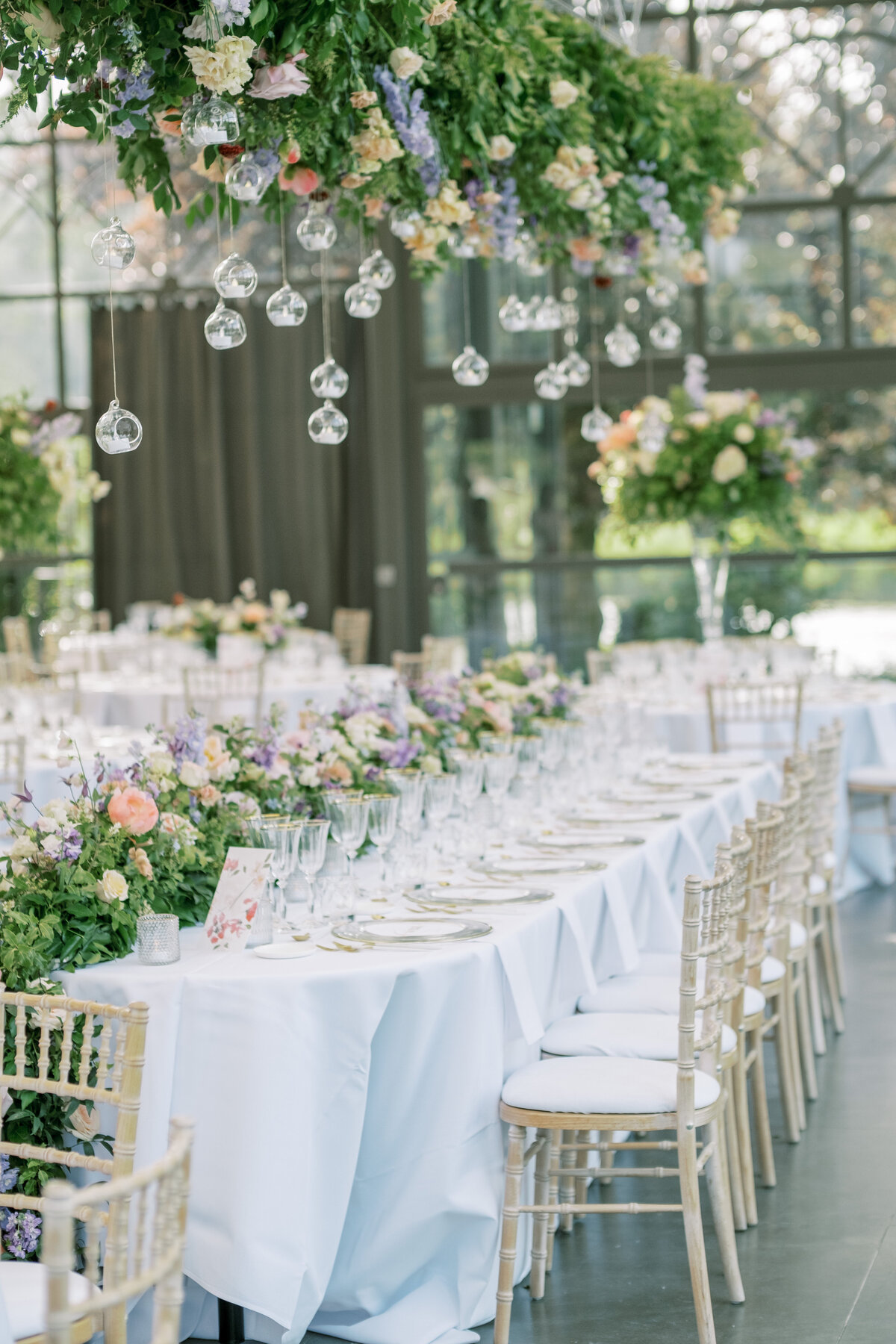 Lily Paloma est le meilleur fleuriste de Belgique pour les mariage au Chateau Bayard