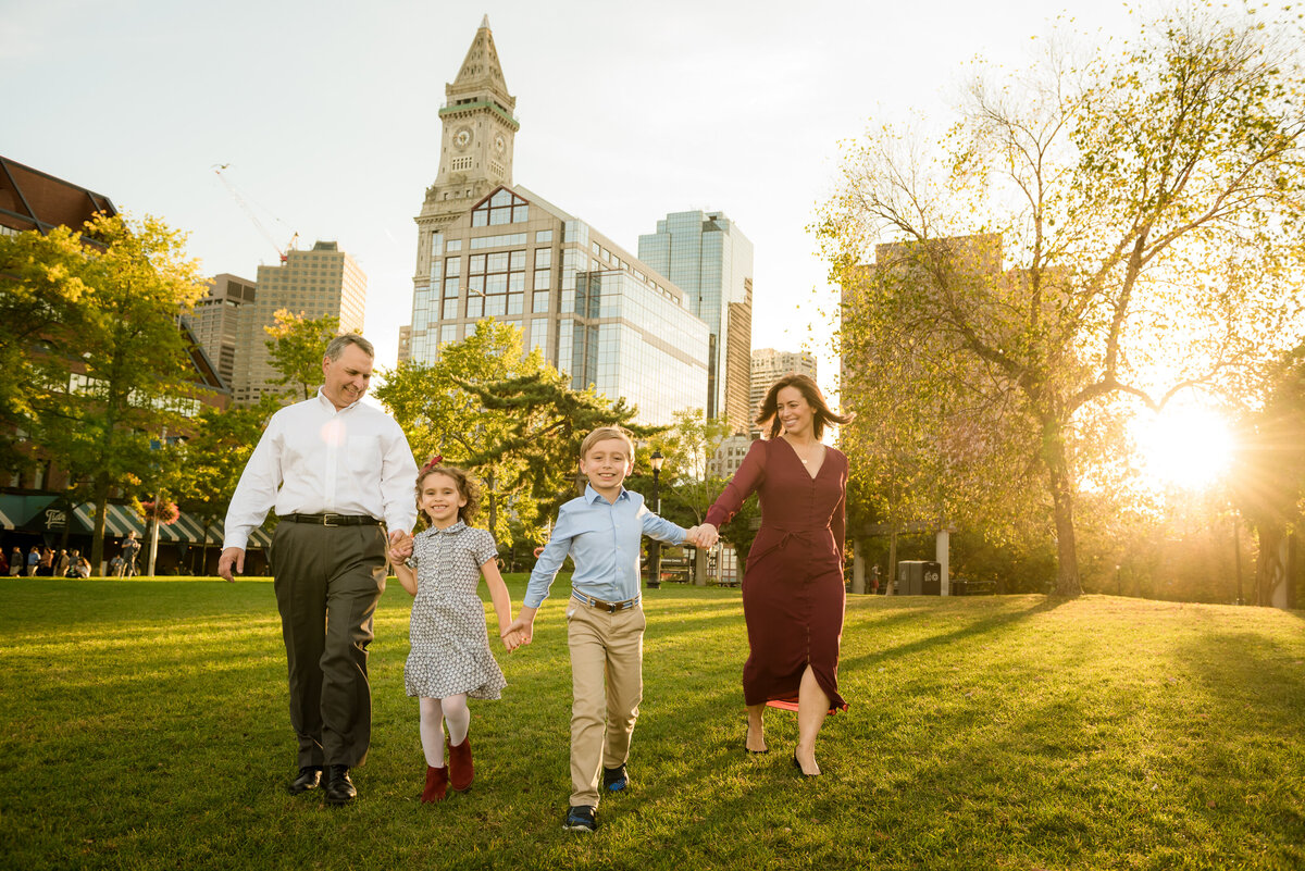 Boston-Family-Photographer-Bella-Wang-Photography-Christopher-columbus-park-29