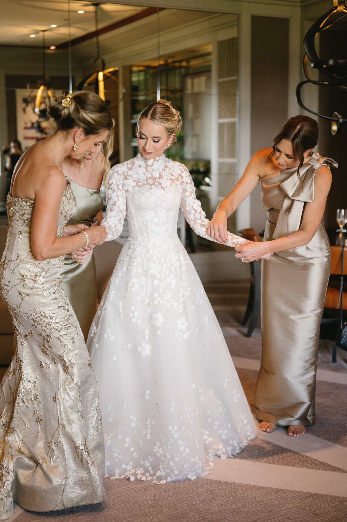 Calluna-Events-Aspen-Wedding-Bridal-Gown-Getting-Ready-2