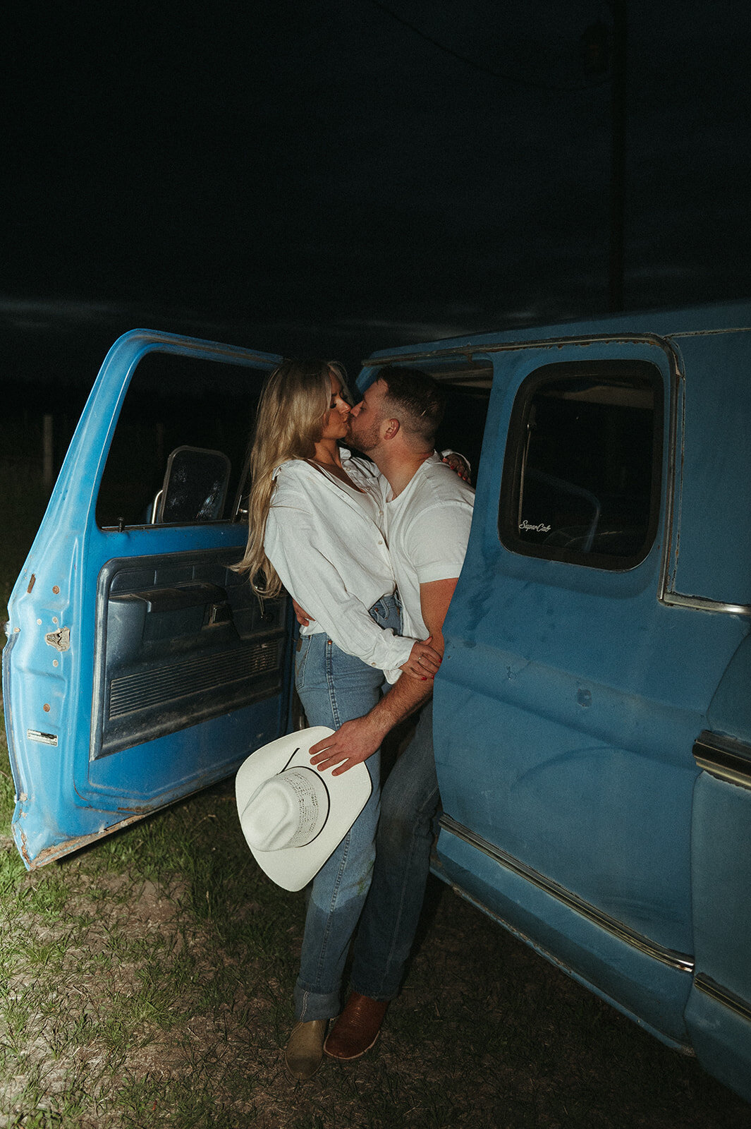 presley-gray-nighttime-western-montana-engagement0257
