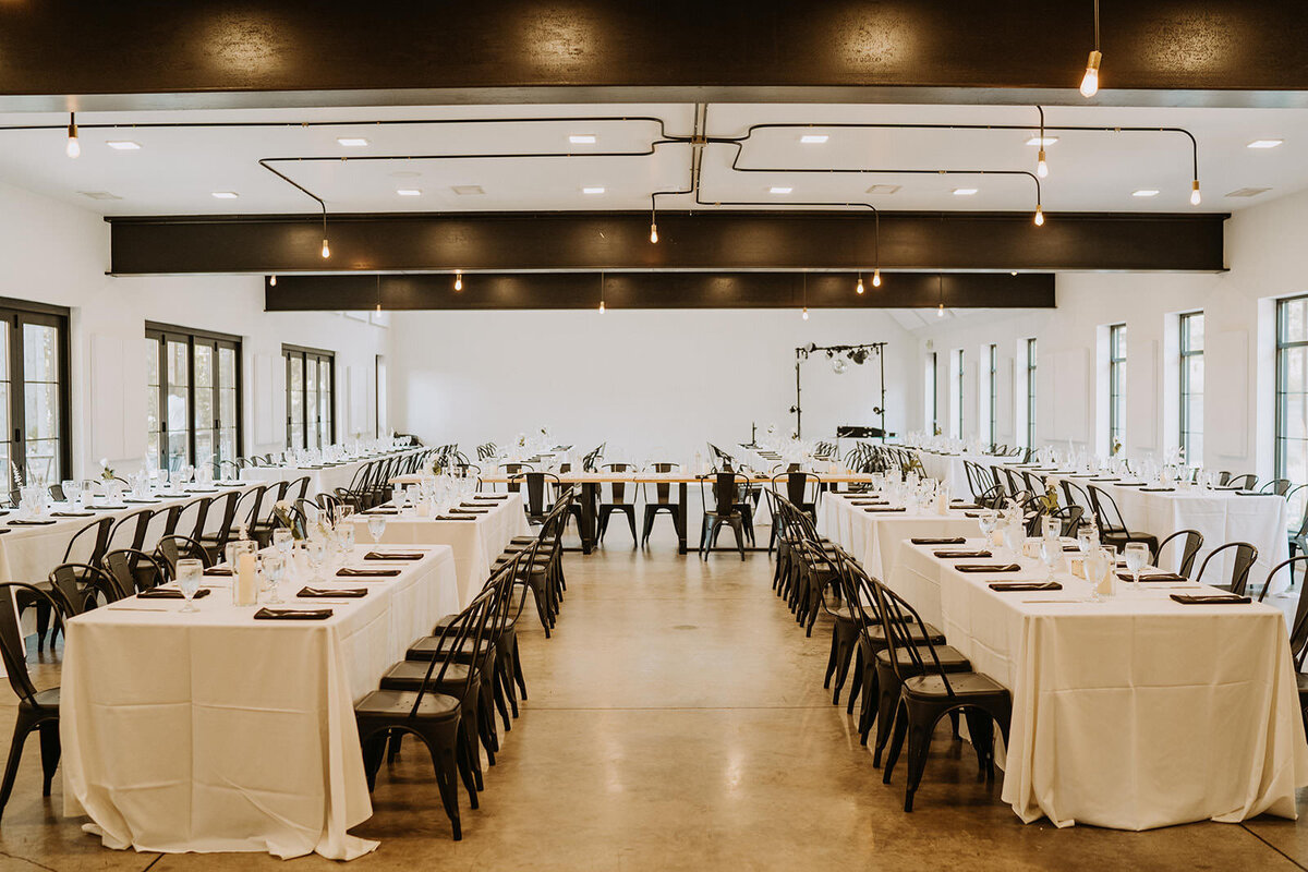 Pinewood Events - Minnesota Modern Nature Inspired Wedding Event Venue - claudianoellephoto