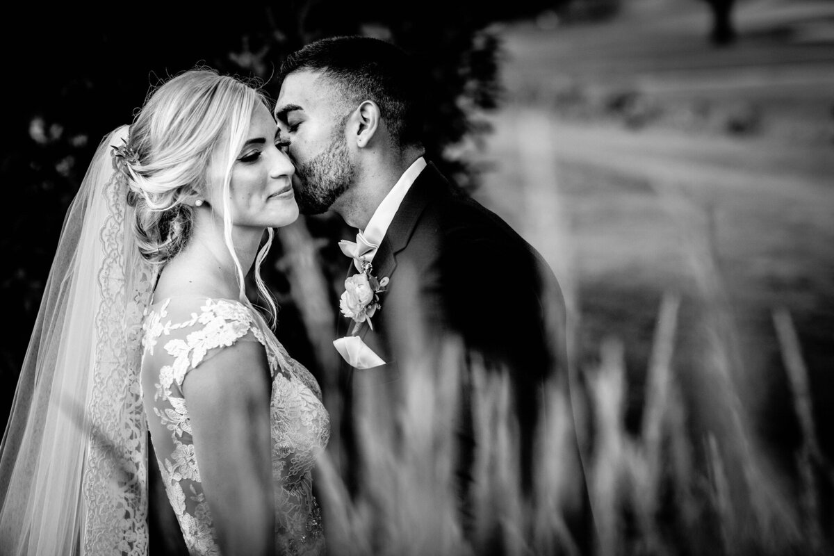 A couple portrait at a Silver Lake Country Club wedding.