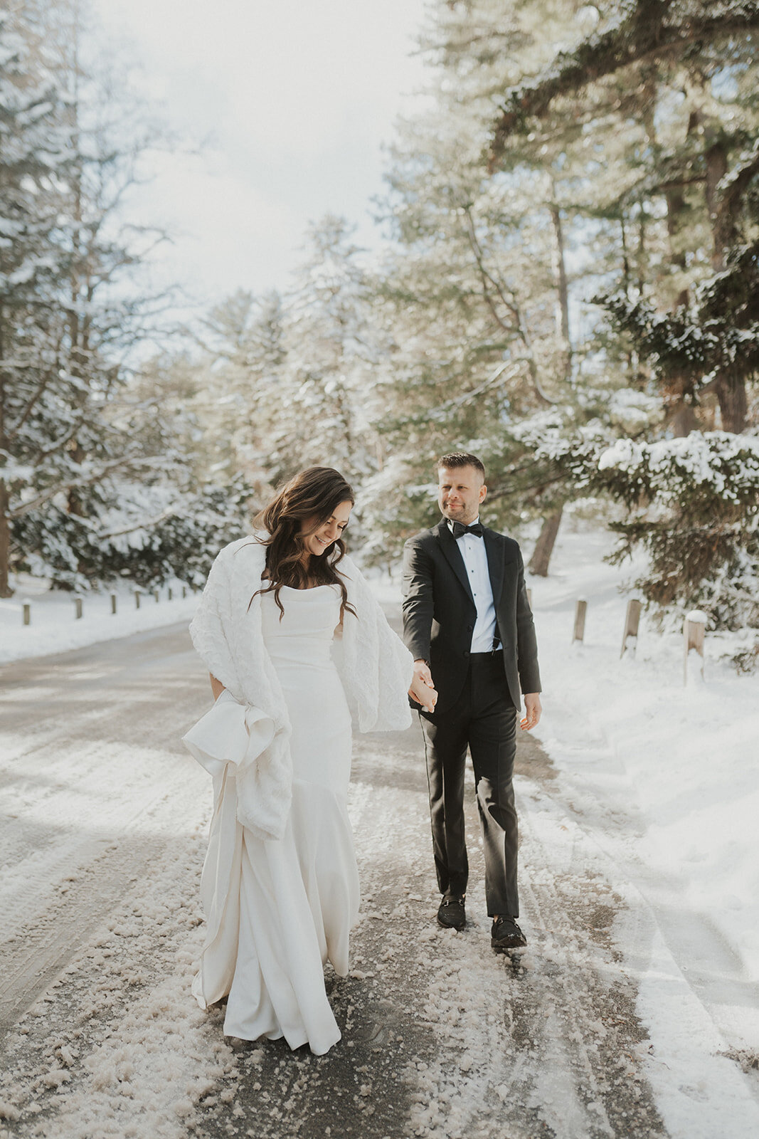 Loraleah Marie Photography | The Highland Rochester NY | Wedding | NYE WEDDING | HIGHLAND PARK | travel photographer-223