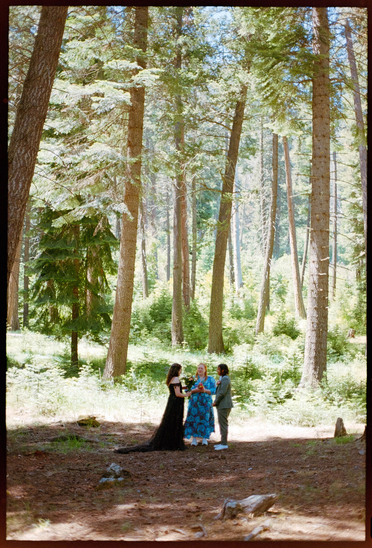 HomeScans_Brenda&JanieElopementPhotos_OregonWeddingPhotographer_KuroCreativeHouse-20