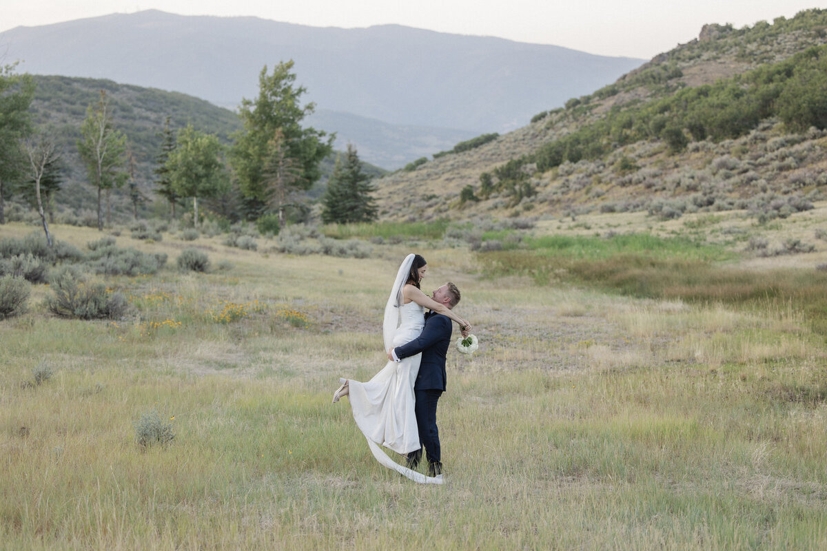 ashley-matt-promontory-park-city-utah-micro-wedding-elopement-kaushay-and-co-events-13