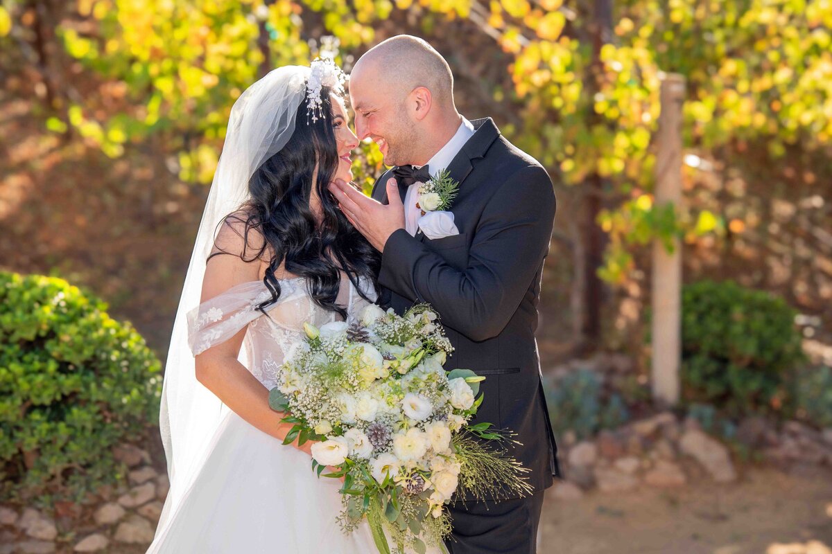 Maria-McCarthy-Photography-bride-groom-close