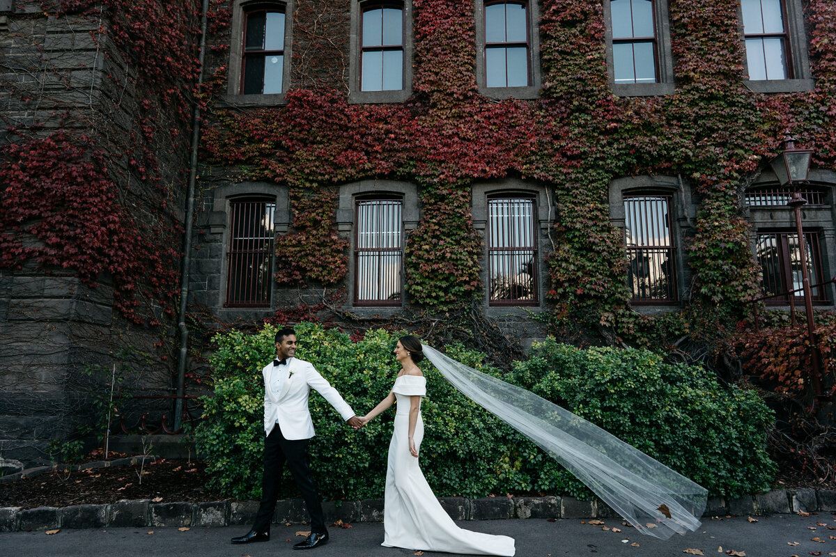 Courtney Laura Photography_ The Carousel Albert Park_ Melbourne City Wedding Photographer_ Viji and Lana-605