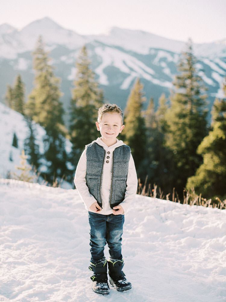 Colorado-Family-Photography-Snowy-Winter-Shoot-Pinks-and-Blues-Breckenridge21