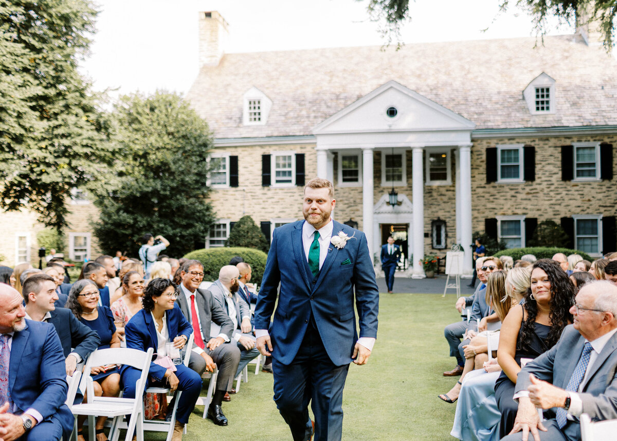 Huntingdon-Valley-Country-Club-Wedding-Outdoor-Ceremony-Photos_076