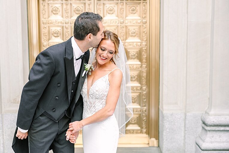 Warwick-hotel-Allerton-Chicago-wedding-photographer_0013