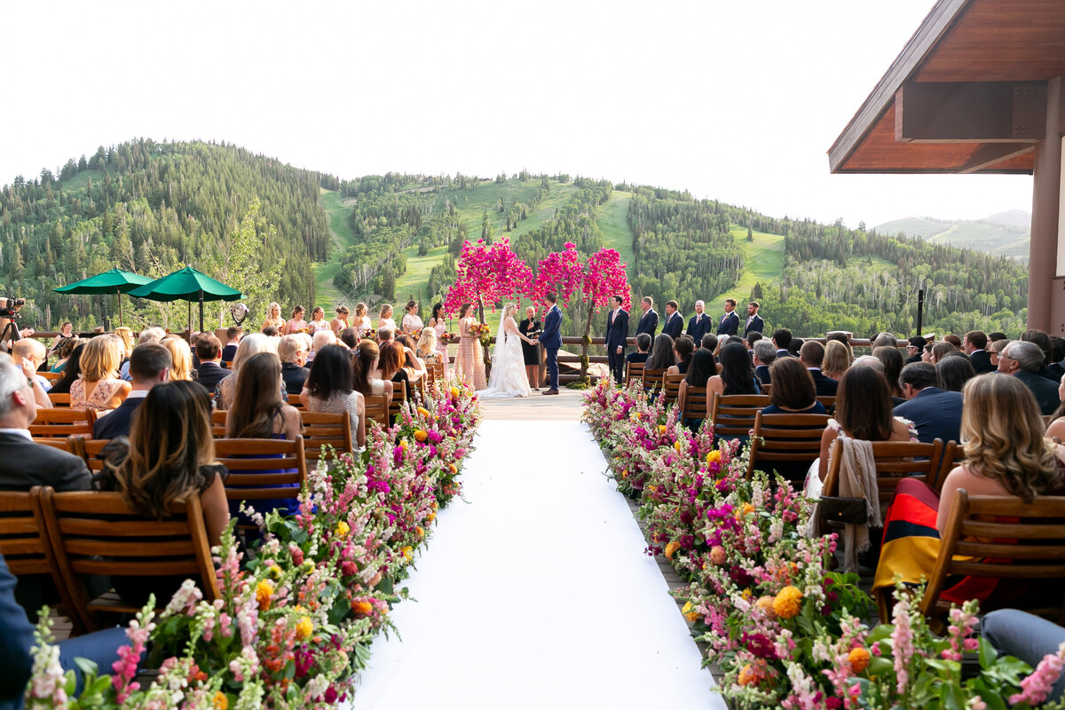 51-stein-eriksen-lodge-colorful-summer-wedding-ahp