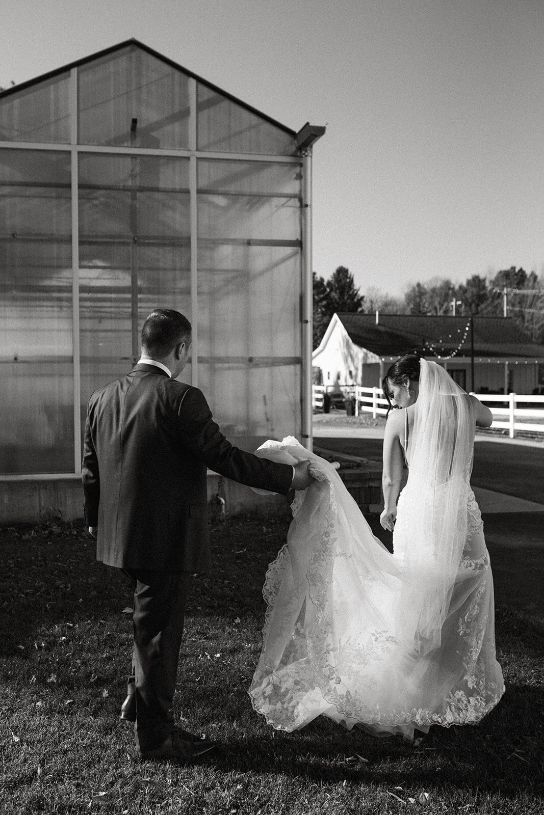 Ivy House Saugatuck Fall Wedding-32