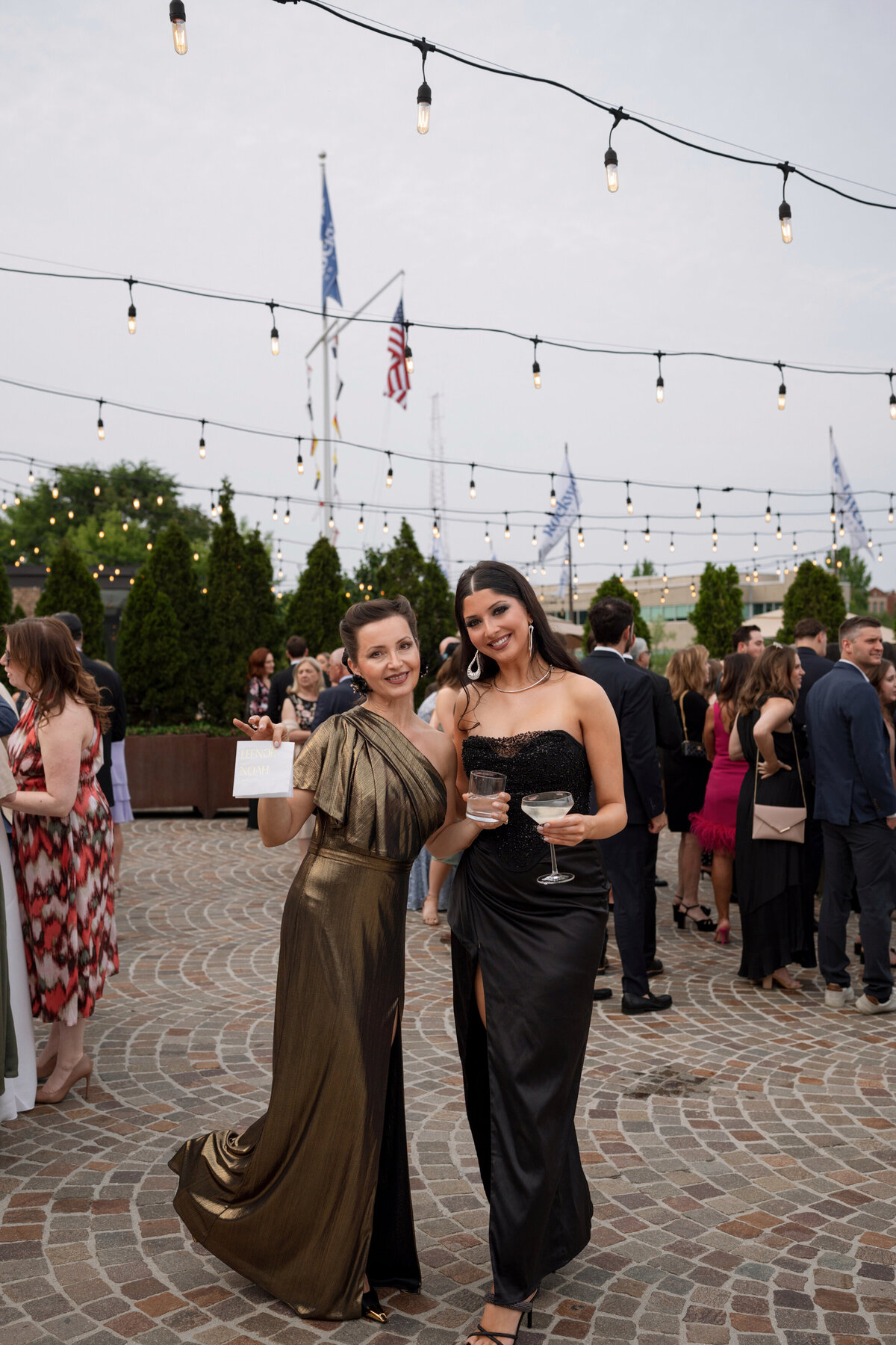 Aspen-Avenue-Berlez-Chicago-Wedding-Photographer-Great-Events-Epic-Events-Rockwell-on-the-River-Entertaining-Company-Jewish-Wedding-Editorial-103