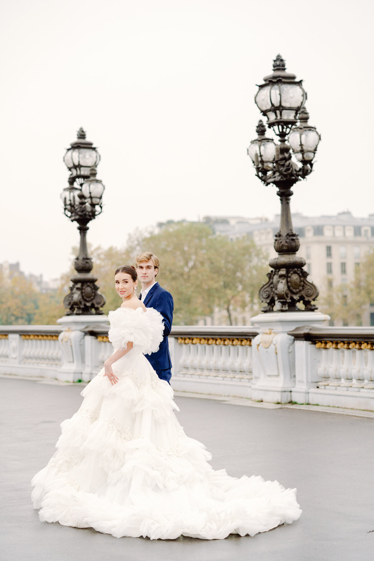 Bridal session in Paris photographed by Paris wedding photographer