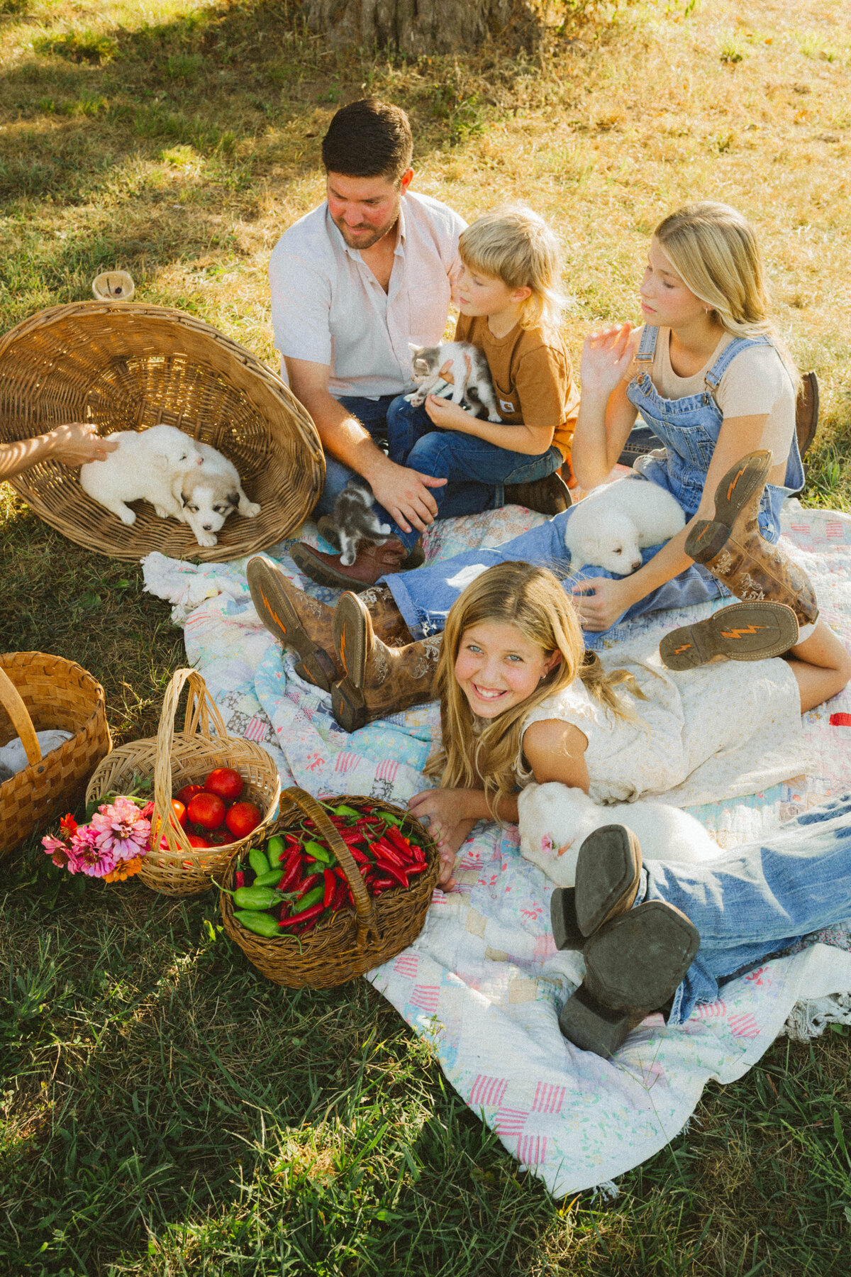 candid-missouri-farm-family-moments-documentary00055