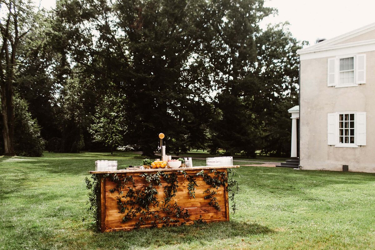 jaclyn-fisher-events-planning-timeless-summer-estate-wedding-in-philadelphia-65