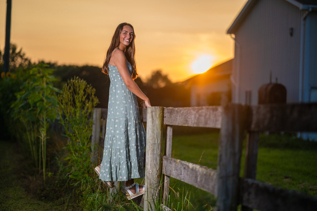 Izzy W. -398-Edit