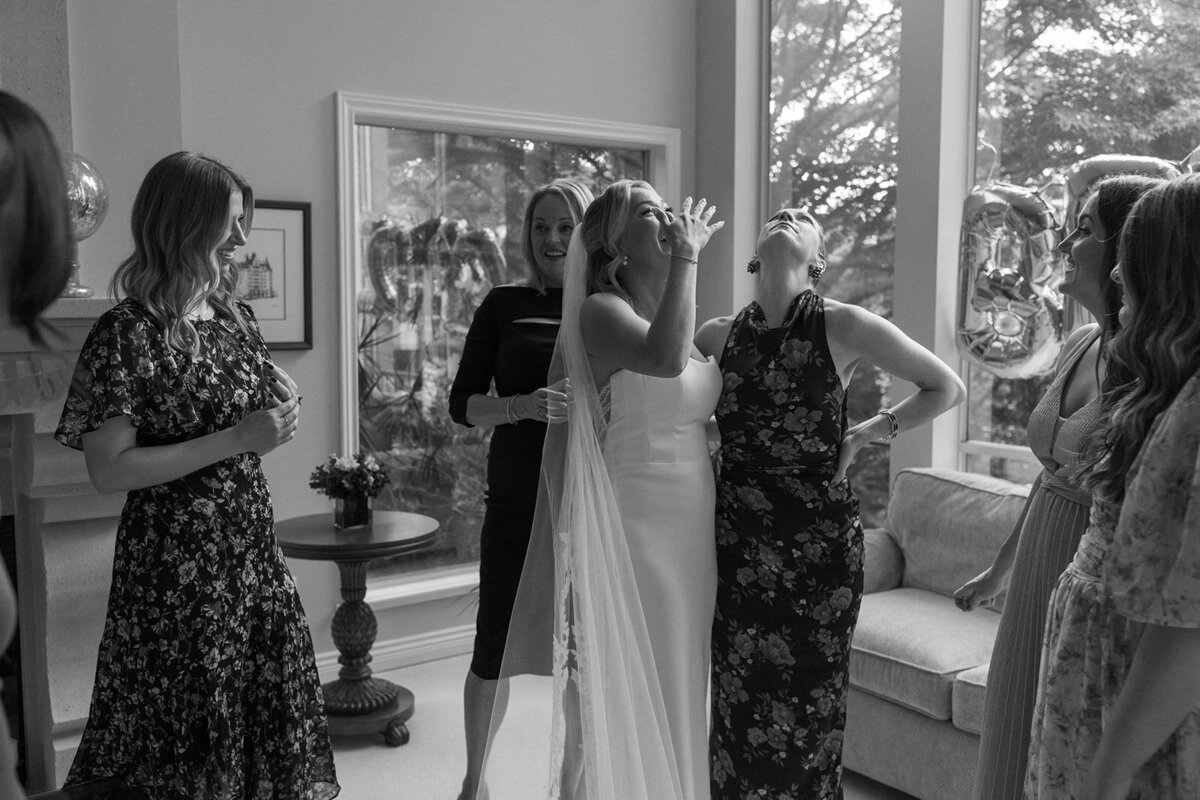 candid-emotional-wedding-moment-the-wallace