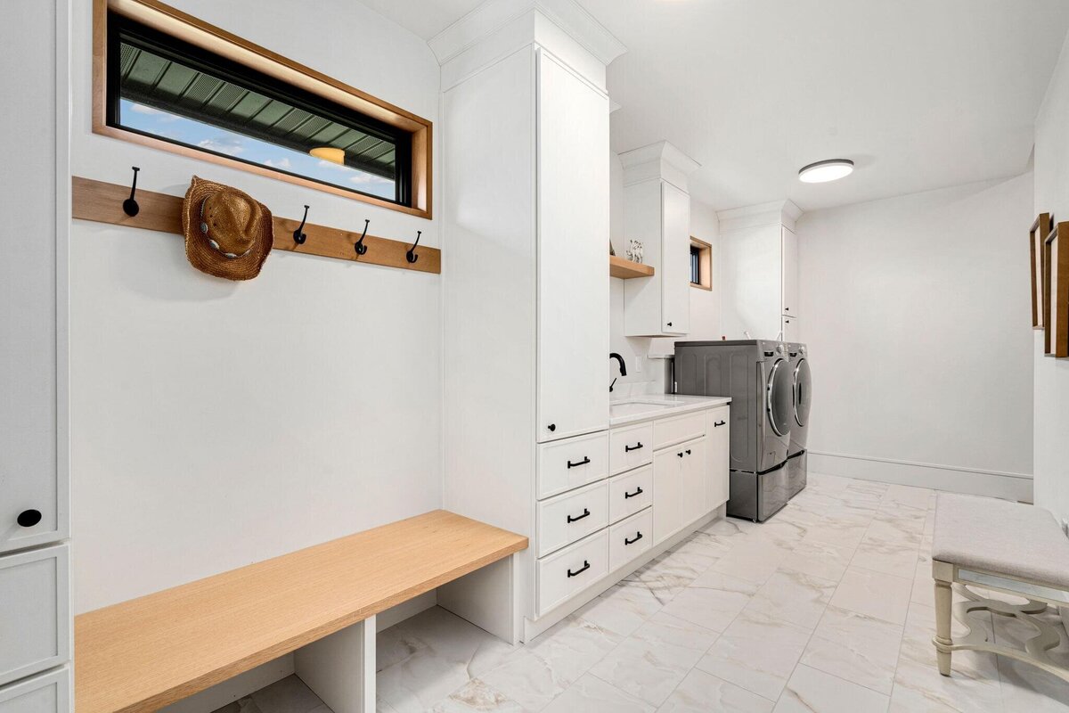 cheyenne-mountain-modern-new-construction-interior-design-cheyenne-wy_16