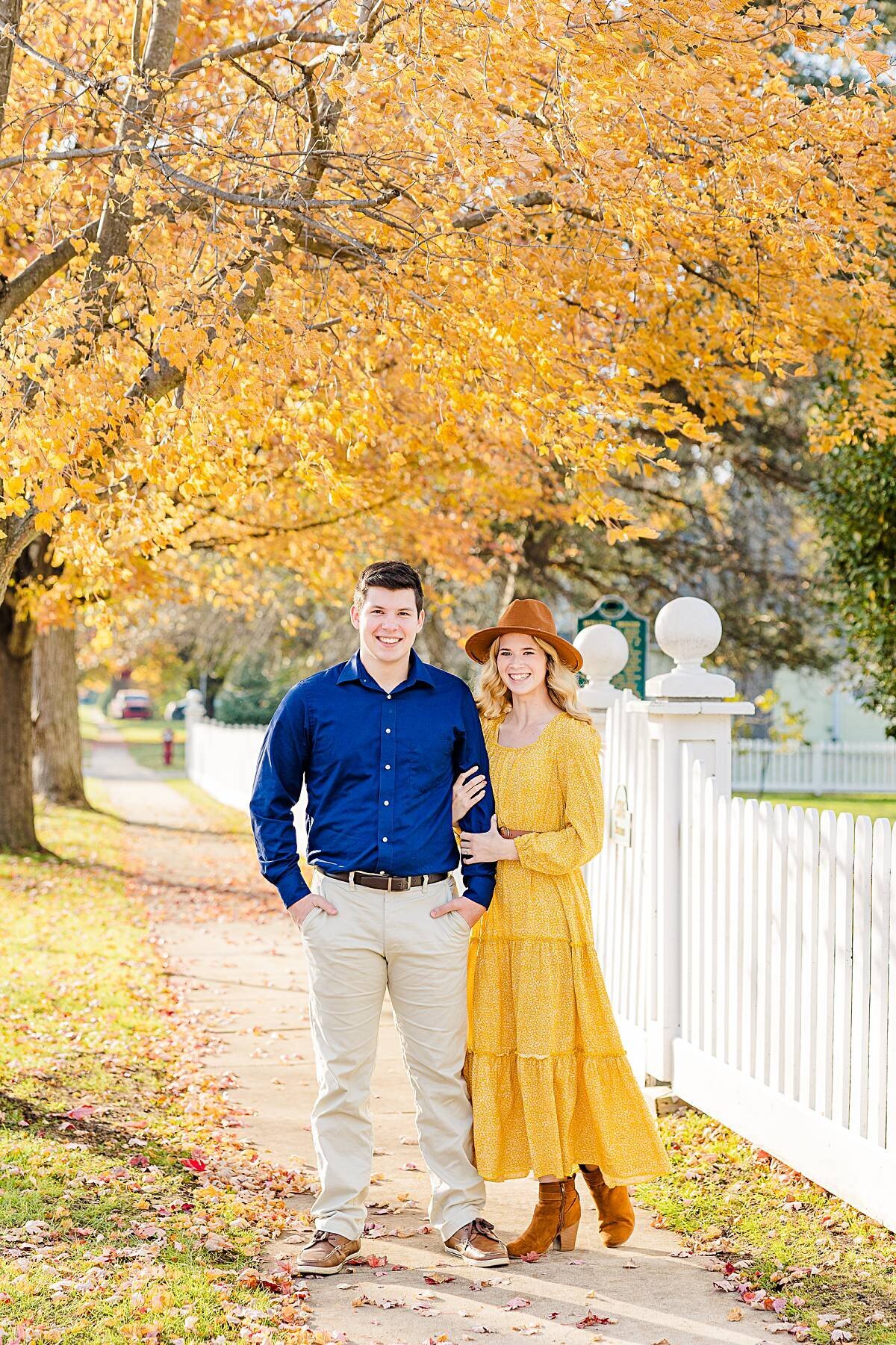 couple-embracing-on-sidewalk-richmond-michigan