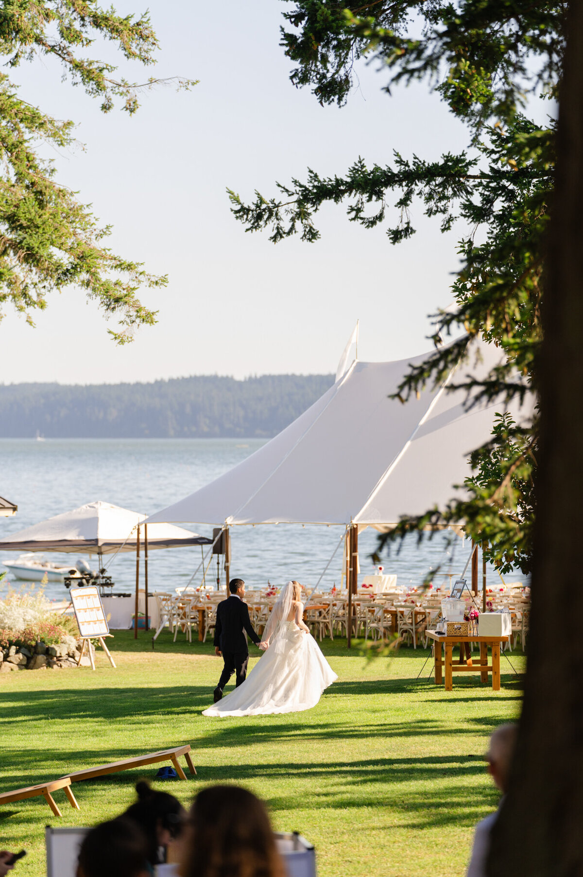 Hope-Island-Beach-Club-Wedding-LaConner_Caylie-Mash-Photography_398