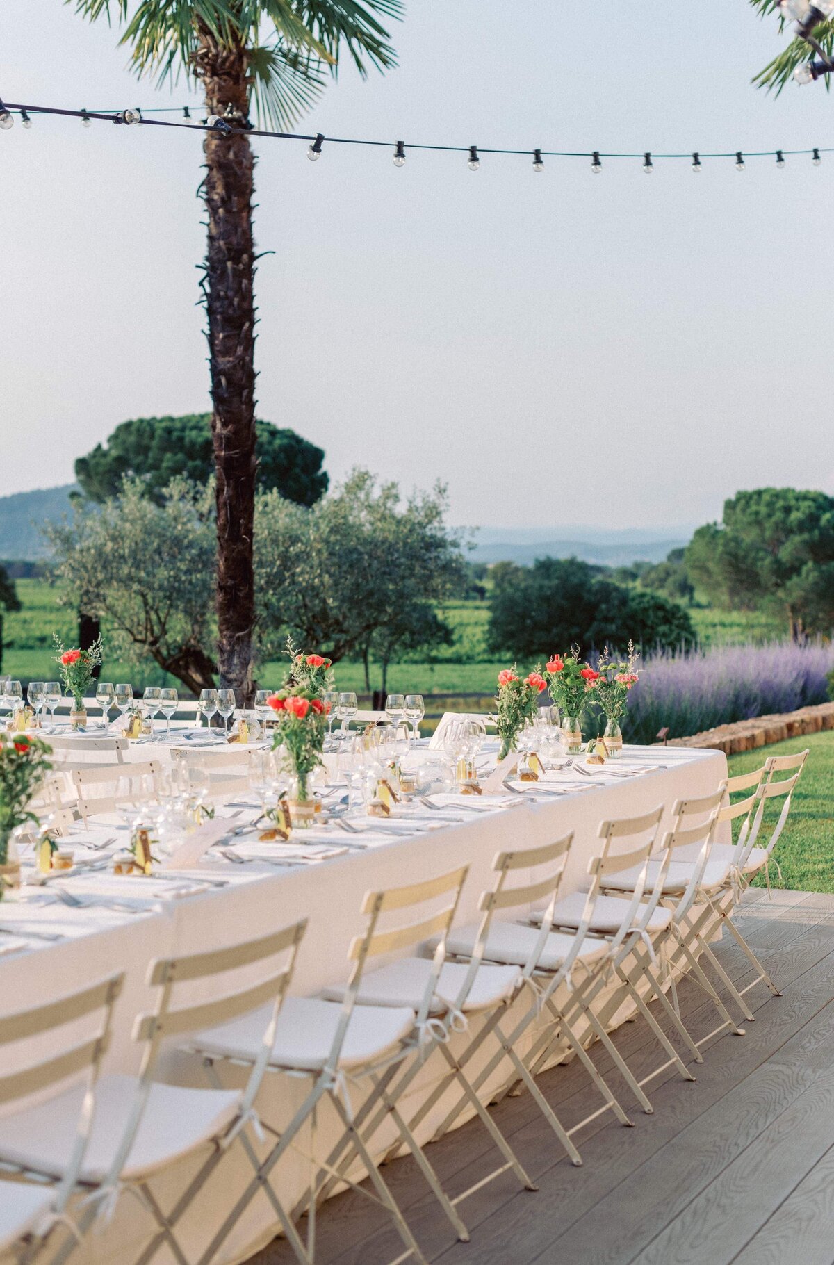 Wed-Love-Provence-wedding-dinner-Malin-Maxime-15