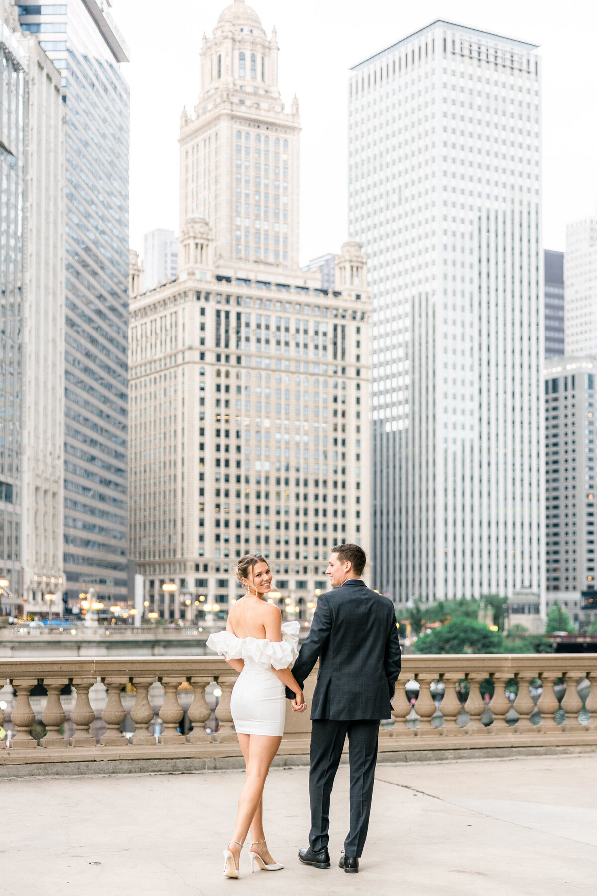 Lexi Benjamin Photography_Classy Chicago Engagement-8