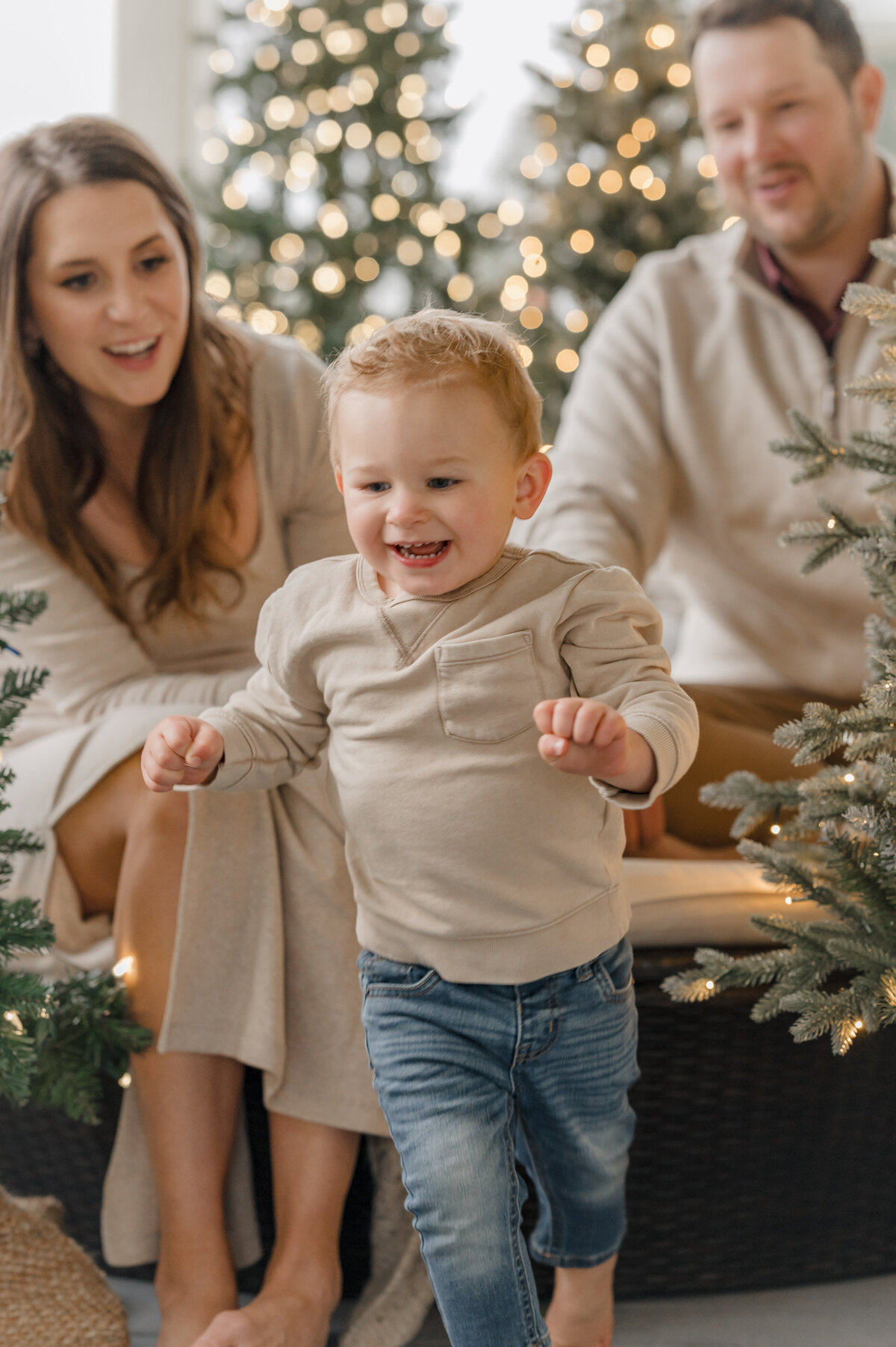 Ellis Christmas 2023 by Cassey Golden Photography-websize-9