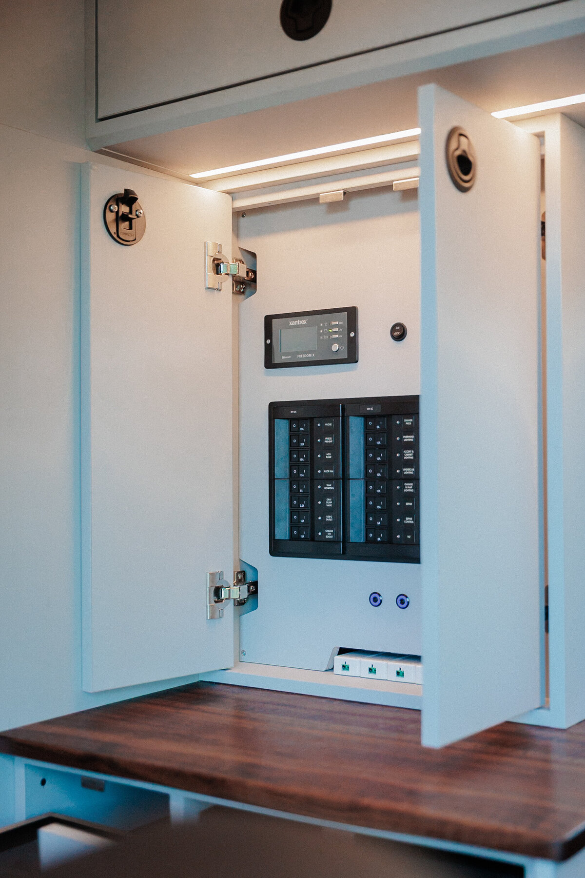 3_WooleyBugger250829_BMV_SlowFastcreative_1673