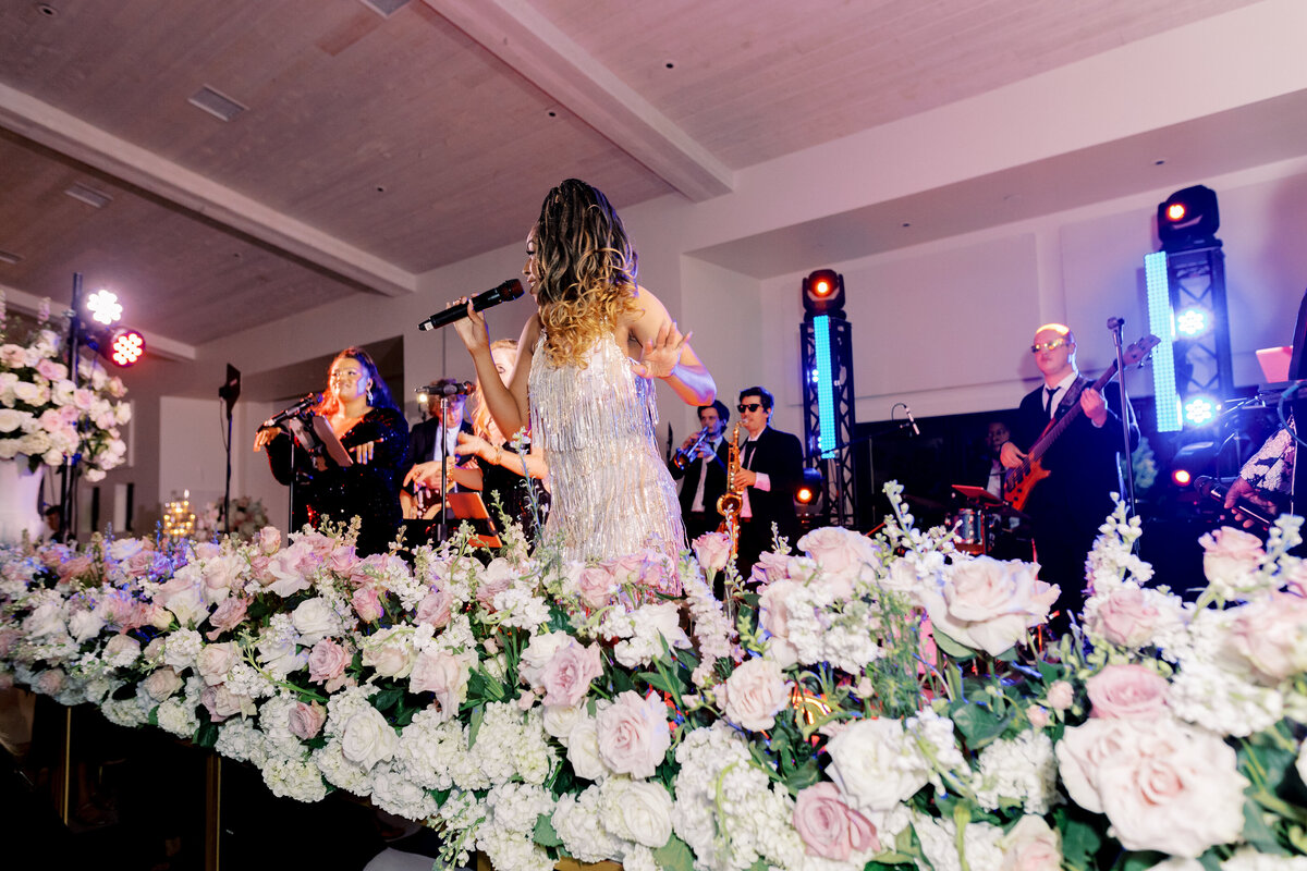 Hannah-and-Kyle-Wedding-Preview-Emily-Nicole-Photo-192