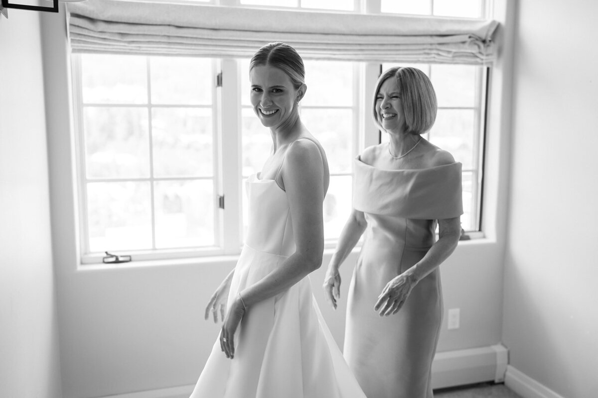 vail-wedding-bride-and-mom