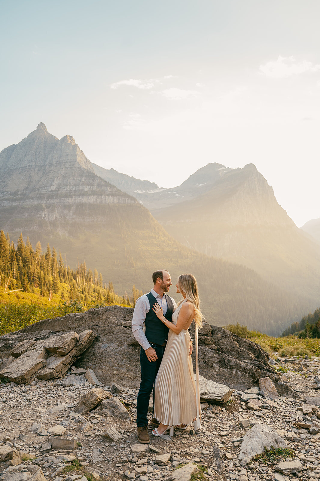 vintage-hollywood-glacier-national-park-elopement-presley-gray-photo1382