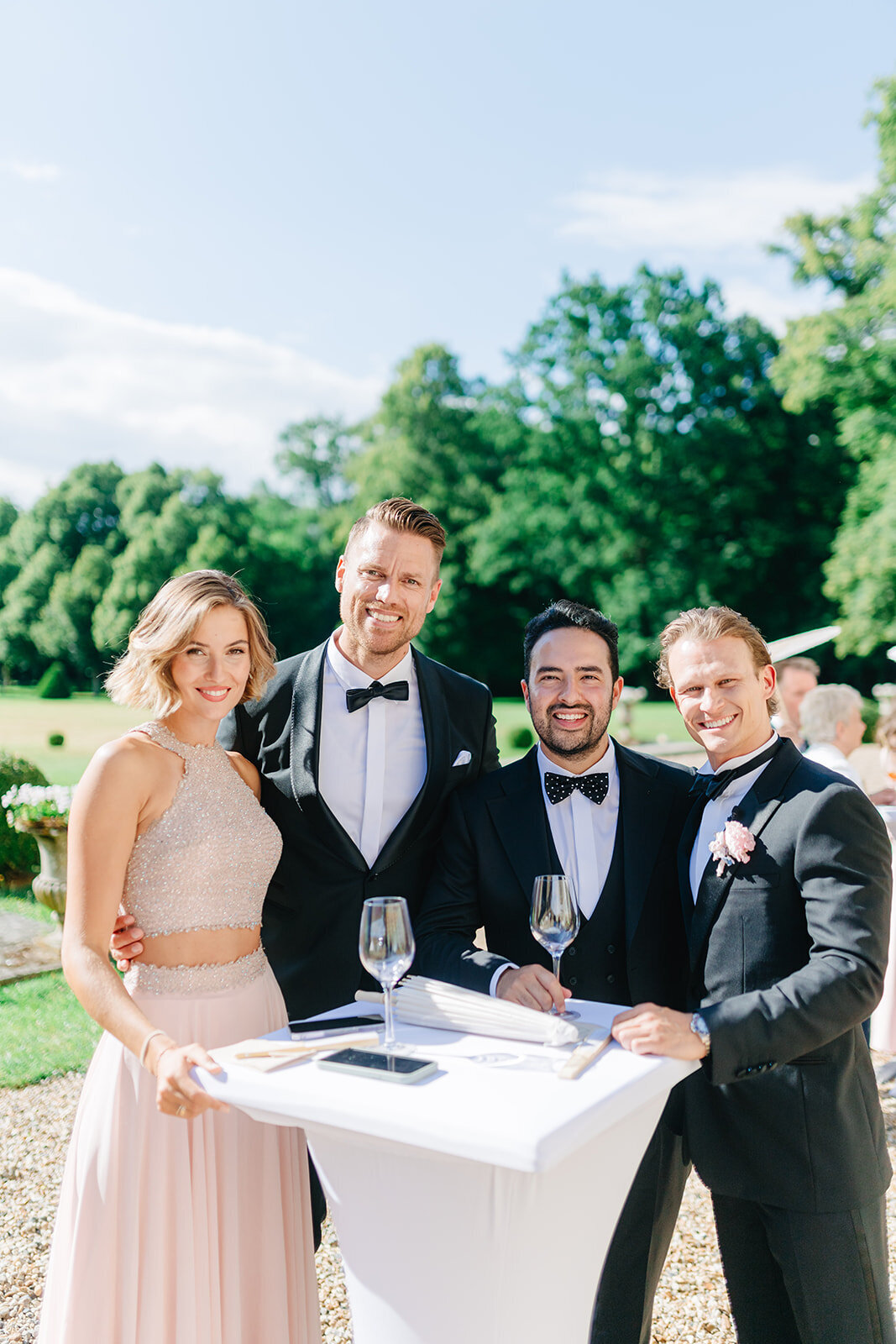 MorganeBallPhotography-Wedding-ChateauChamplatreux-SandyDavid-08-cocktail-175-9765_websize